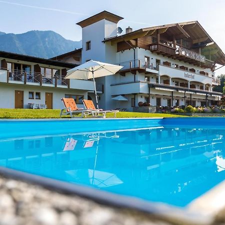 Hotel Huberhof Innsbruck Bagian luar foto