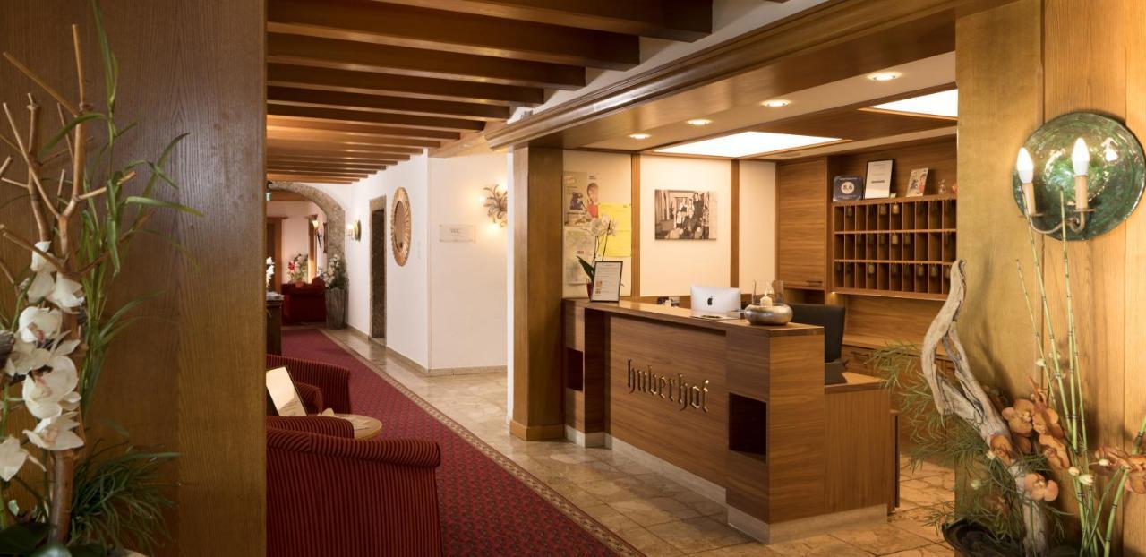 Hotel Huberhof Innsbruck Bagian luar foto